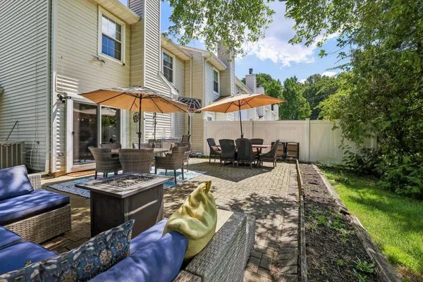 79 STAGHORN DR