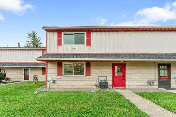 1102 MASON RUN