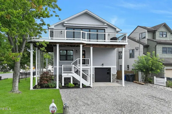 15 STARBOARD CT
