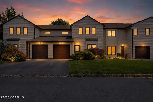 185 PEAR DR