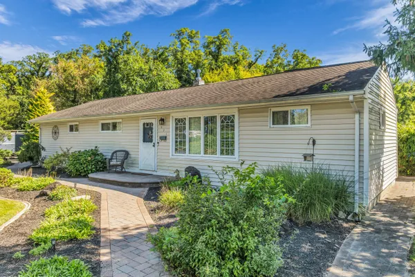 271 LESWING DR