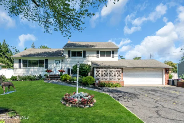 336 SUMMIT RD