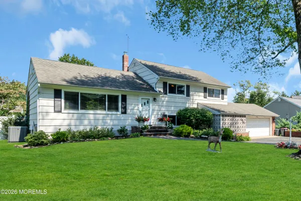 336 SUMMIT RD