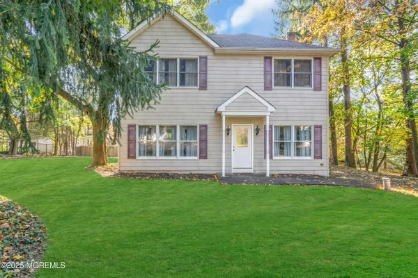 320 RIDGE BLVD