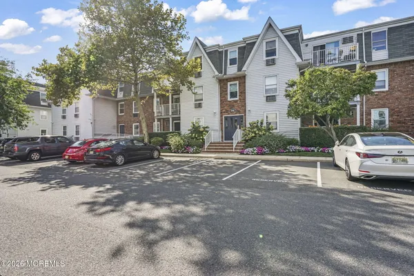 66 WHITEFIELD AVE 125