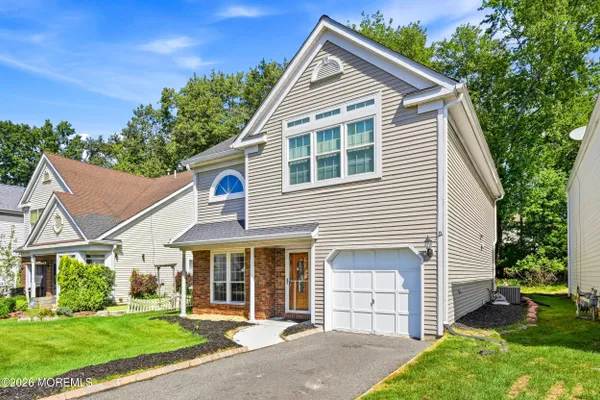 11 CARLISLE CT