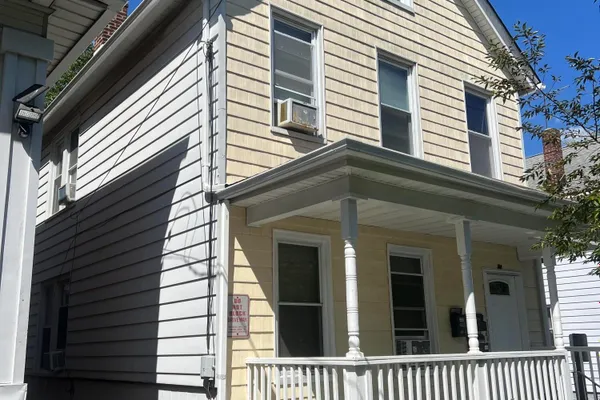 44 HIGH ST