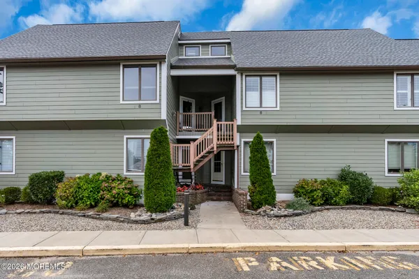 8 HIDDEN HARBOR DR 8