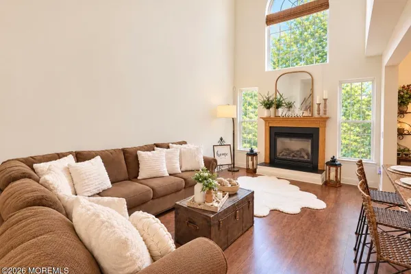 25 BROOKFIELD DR