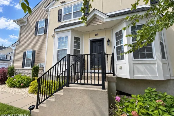25 BROOKFIELD DR