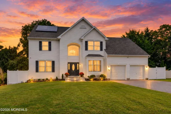 462 SHIRLEY LN