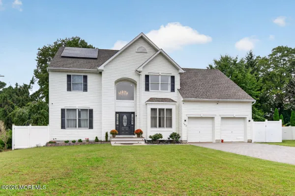 462 SHIRLEY LN