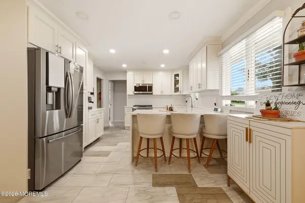 3 CORNELL RD