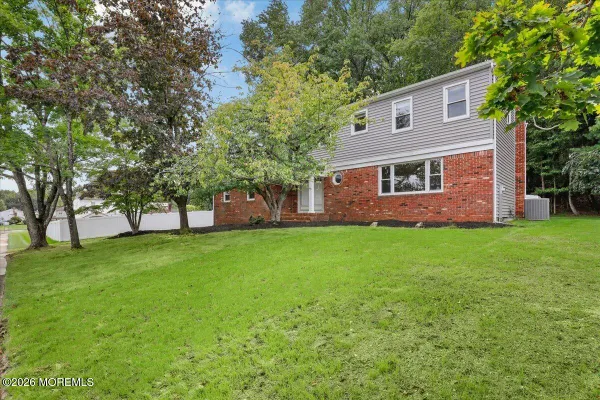 11 COLTS BROOK RD