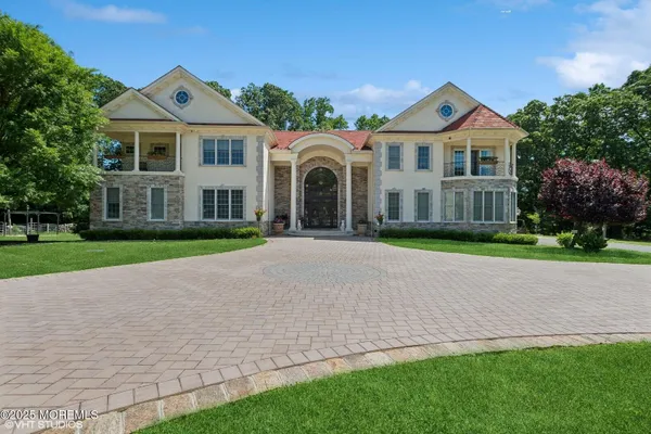 100 RICHDALE RD