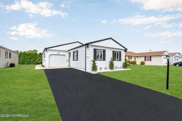 45 INNSBRUCK DR