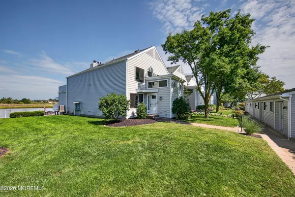 9 BRIDGEWATERS DR 8