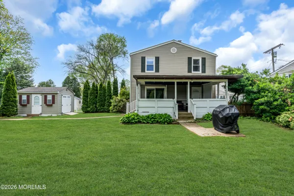 68 BARKER AVE
