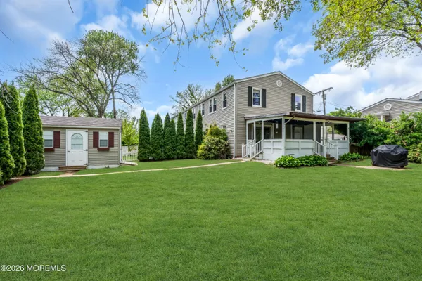 68 BARKER AVE
