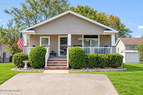 21 SHERYL CT