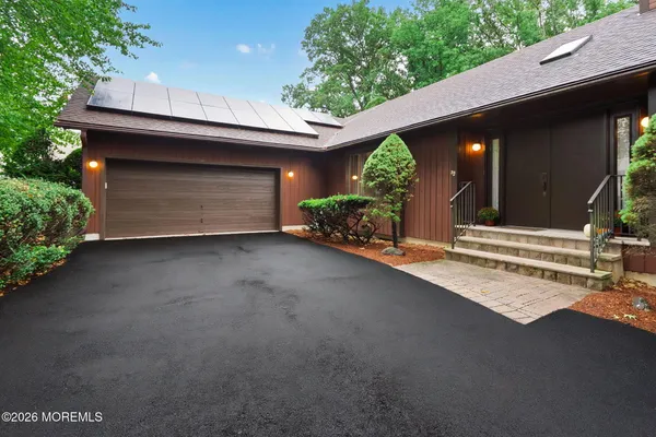 39 BRANDYWINE WAY