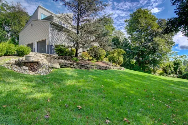 314 SWEETMANS LN