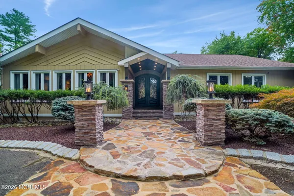 99 CYPRESS NECK RD