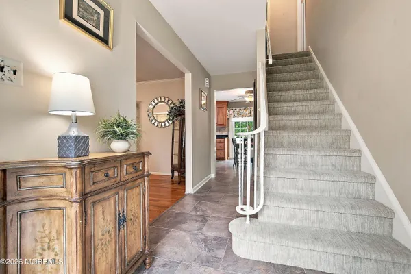 124 IVY HILL RD