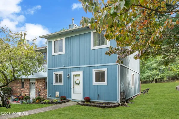 12 ALEC DR
