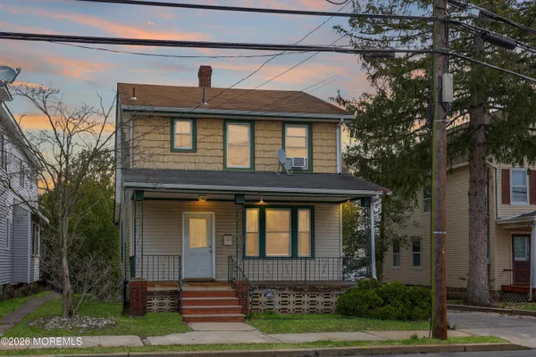 213 S MAIN ST