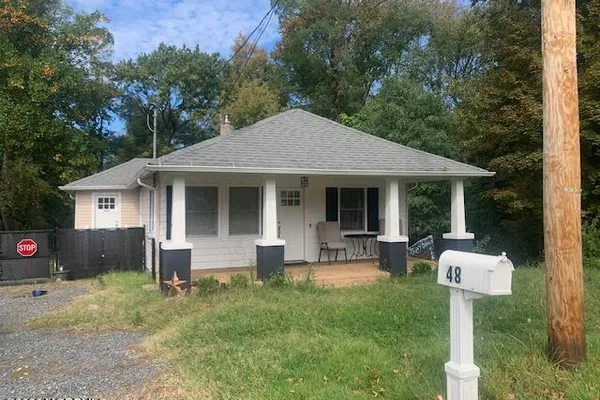 48 TENNENT RD
