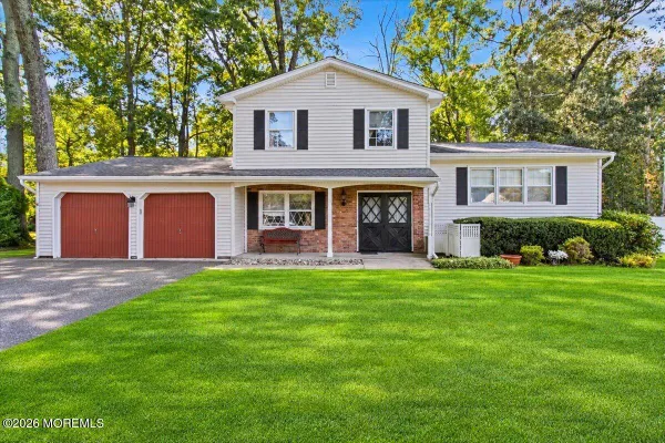 952 ALDEN DR