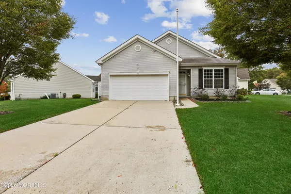 18 DAFFODIL DR