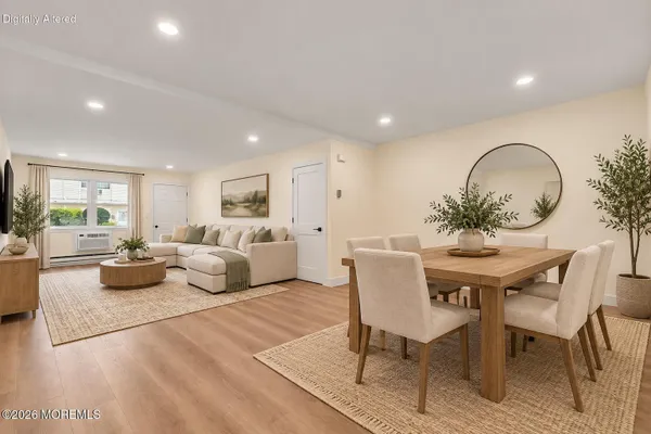 83 WHITE ST B