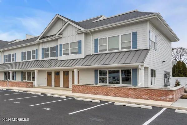 629 OCEAN RD 11