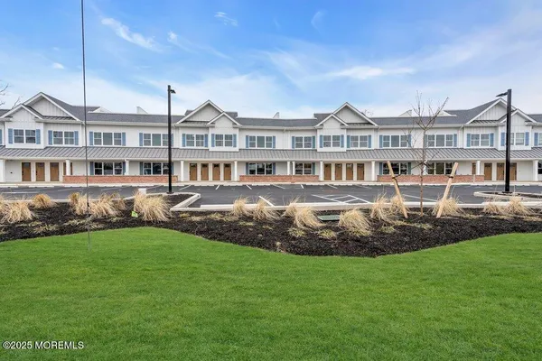 629 OCEAN RD 11