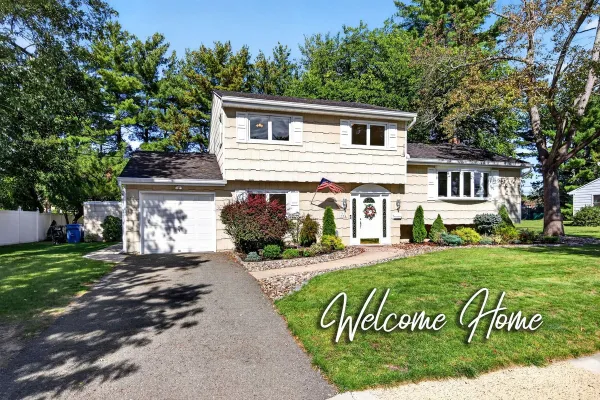 395 CINDY ST