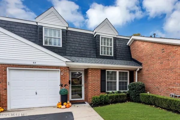 65 DOGWOOD DR