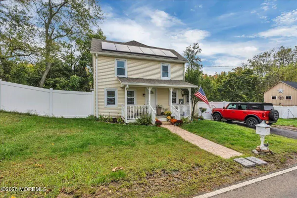 13 IMLAYSTOWN HIGHTSTOWN RD