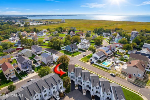 7 VISTA SHORES DR