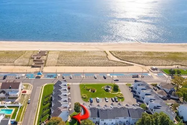 7 VISTA SHORES DR