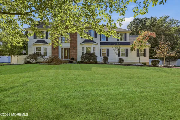 7 ARBORETUM DR
