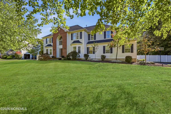 7 ARBORETUM DR