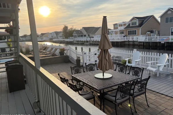132 SOUTHARD DR