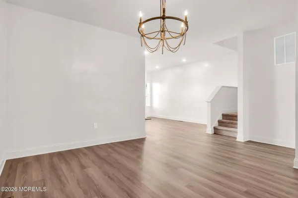 1309 TAVERN RD