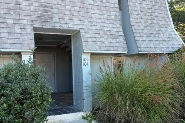 2600 AUSTIN AVE 103