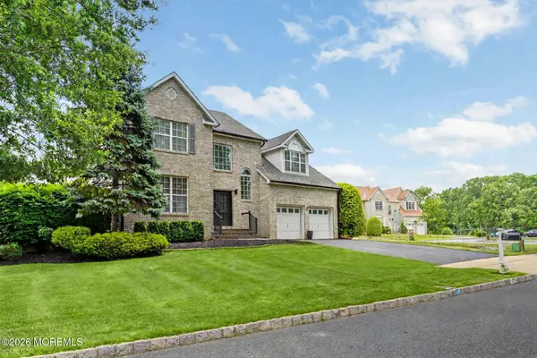 27 GOSHAWK CT