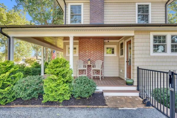31 CEDAR DR