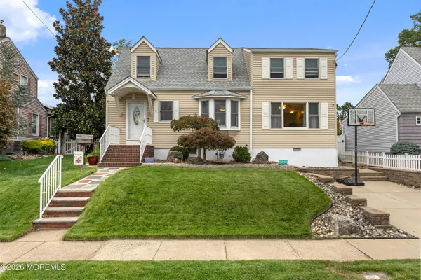 16 VANDERBILT PL