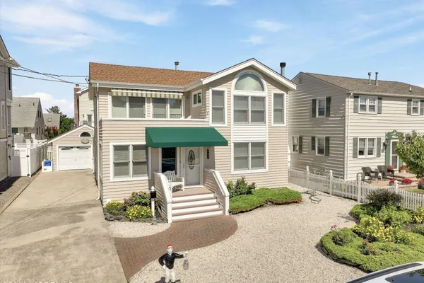 121 W NEW JERSEY AVE